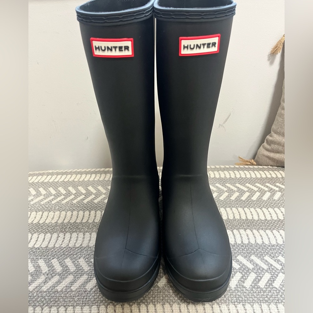 Hunter rain boots in black